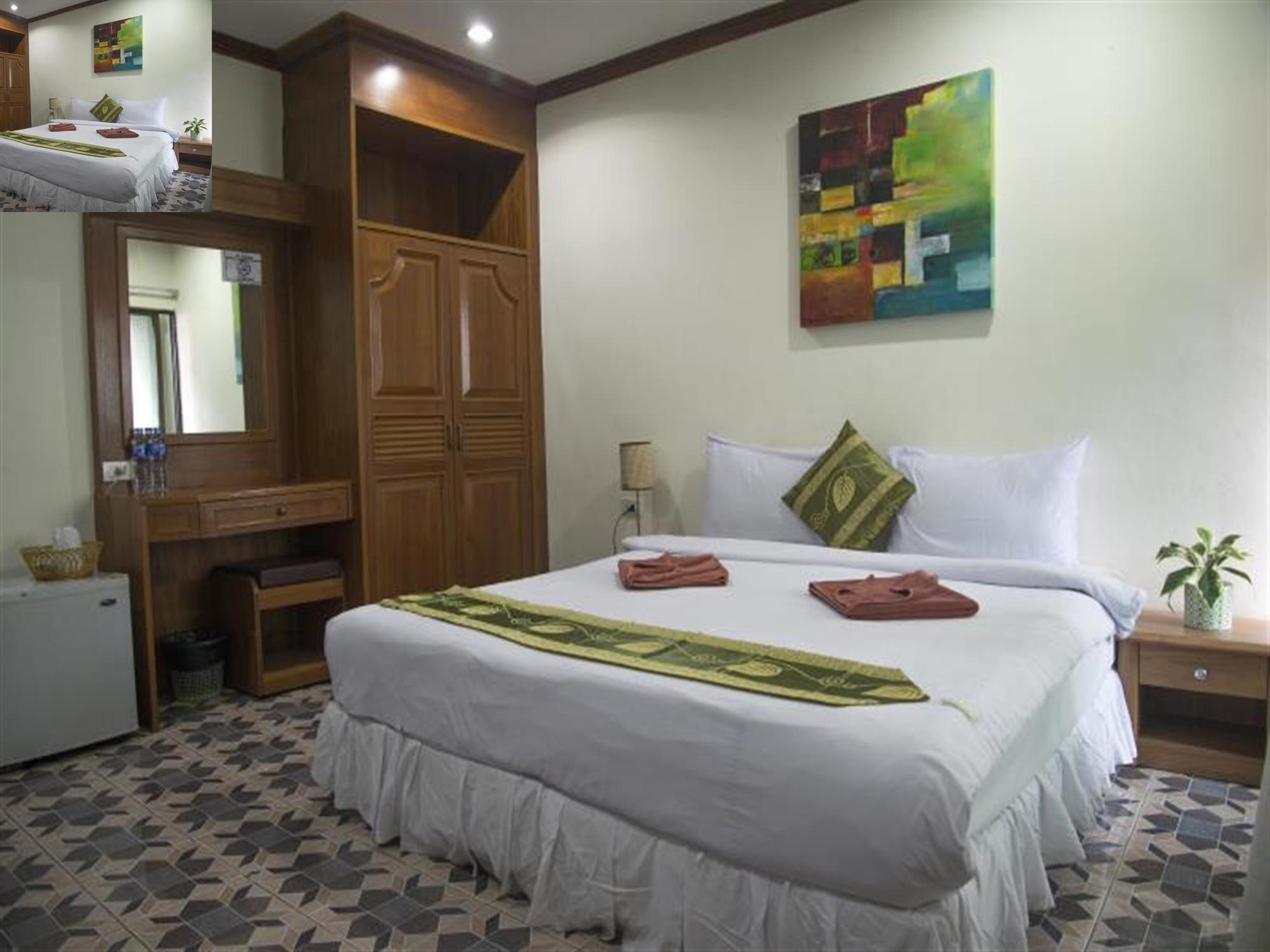 Bodega Phuket Patong (Adults Only) Hostel Ngoại thất bức ảnh