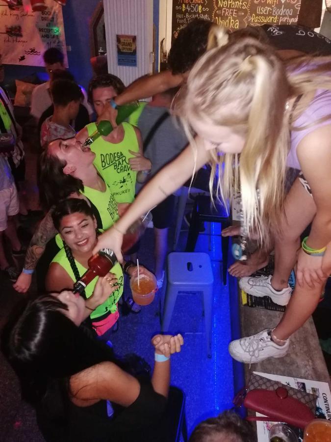 Bodega Phuket Patong (Adults Only) Hostel Ngoại thất bức ảnh