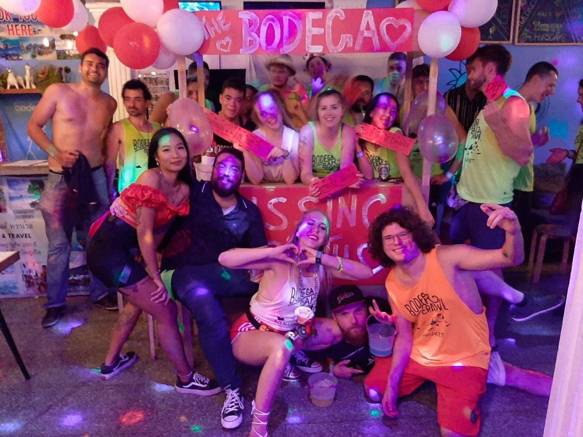 Bodega Phuket Patong (Adults Only) Hostel Ngoại thất bức ảnh